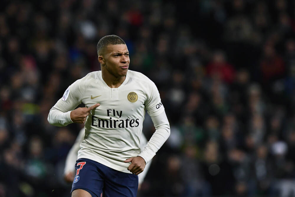 脸上出现这道“纹”，不是显老，而是“福气线”，脸上有这几种的纹的，真是恭喜了！